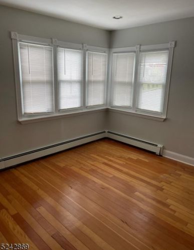 41 Longview Ave, Lake Hiawatha NJ  07034-1701 exterior