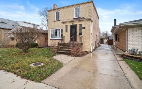 2816 Wenonah Ave, Forest View, IL 60402-2952