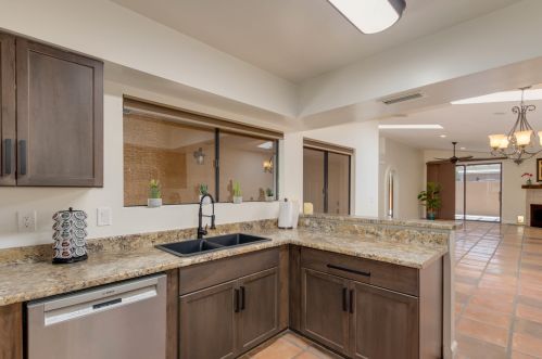 18620 44th Pl, Phoenix AZ 85050-6833 exterior