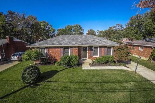 2302 Renown Dr, Louisville, KY 40299-2631