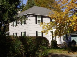 215 Winslow Rd, Newton, MA 02468-1713