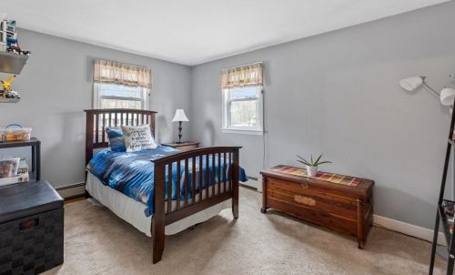 105 Hall Dr, Hingham MA 02061-1813 exterior