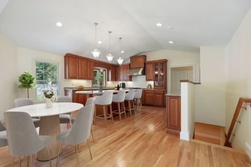 9 Independence Ln, Hingham MA exterior