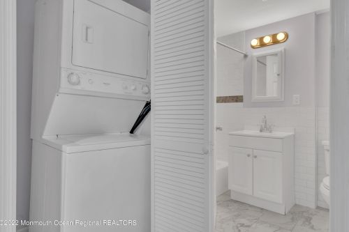 18 Oklahoma Dr, Jackson Twp NJ  08527-1502 exterior