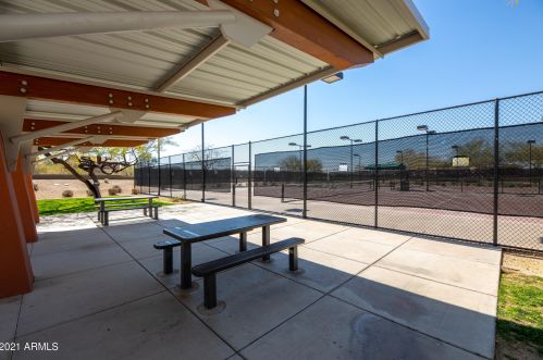 21824 39 St, Phoenix AZ 85050-4881 exterior