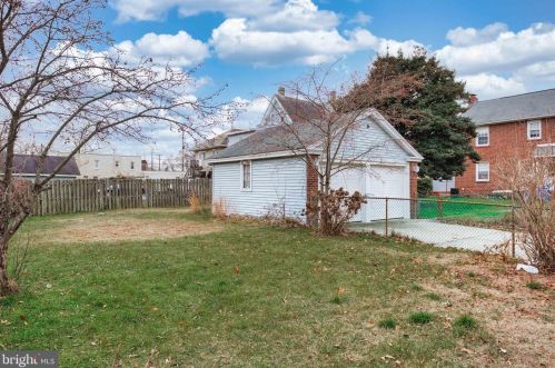 501 Broadway, West Deptford NJ 08093-1170 exterior