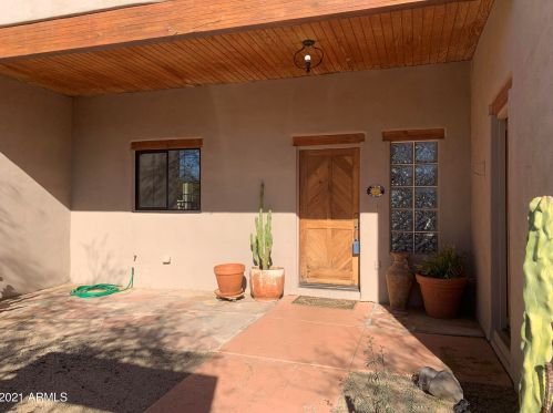 1112 Carlise Rd, Phoenix AZ 85086-7478 exterior