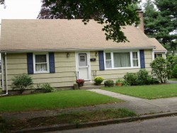 63 Albert Rd, Newton, MA 02466-1302