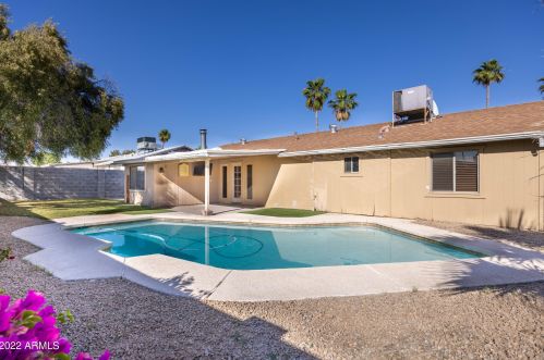 13222 37 Pl, Phoenix AZ 85050-8309 exterior