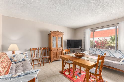 10052 42 Dr, Phoenix AZ 85053-5347 exterior