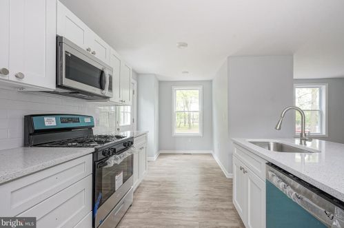 202 7th St, West Deptford NJ  08086-3125 exterior