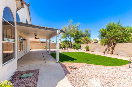 1222 Beverly Ln, Phoenix AZ 85032-3408 exterior