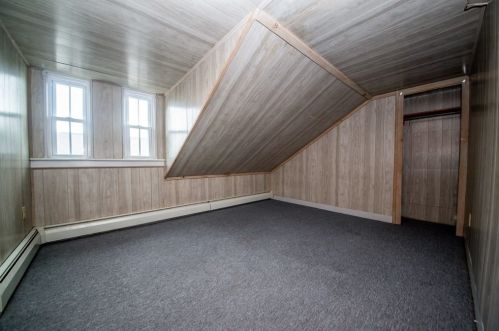 95 Chestnut St, New Bedford MA 02740-5254 exterior