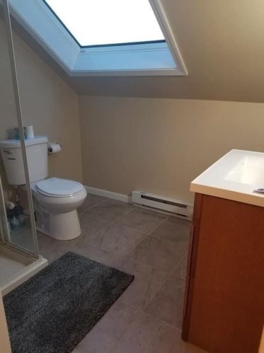 49 Pleasant St, Montgomery MA 01085-3736 exterior