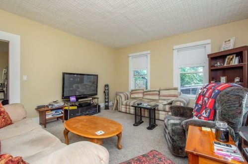 102 Main St, Acton MA 01720-3553 exterior