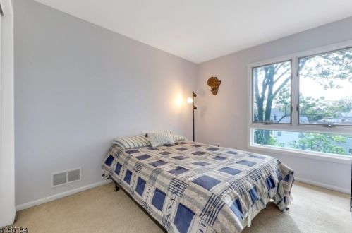 204 Passaic Ave, Belleville NJ 07109-1917 exterior