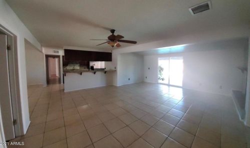 2520 Butler Dr, Phoenix AZ 85051-9020 exterior