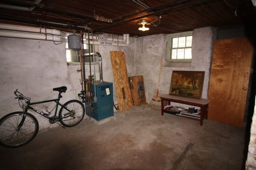 36 French St, Fall River MA 02720-3514 exterior