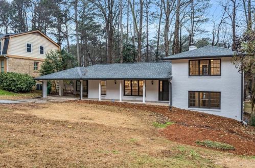 2022 Deren Way, Atlanta GA  30345-3710 exterior