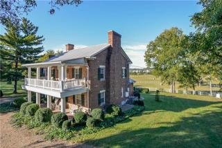 380 Lower Station Camp Crk Rd, Gallatin, TN 37066-8433