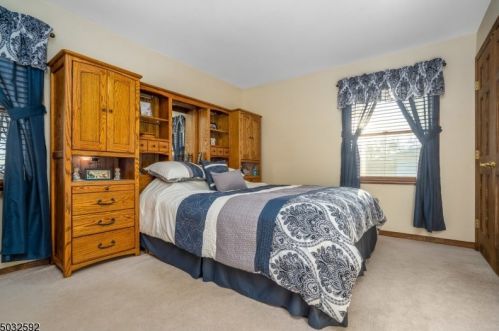 75 Dawn Rd, Milford NJ 08848-1112 exterior