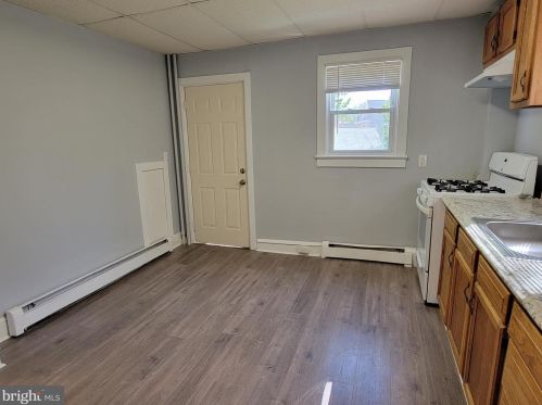 22 Barber Ave, West Deptford NJ  08096-2414 exterior