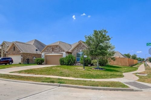 402 Conchola Ln, Richmond TX  77469-1823 exterior