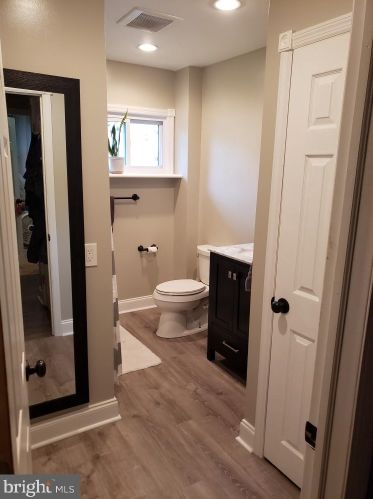 188 Hunterdon Rd, West Deptford NJ 08096-3017 exterior