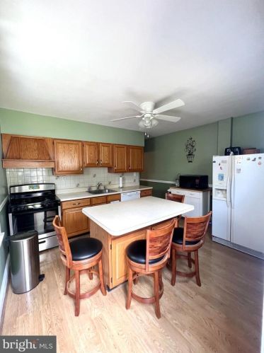 24 Newkirk Ave, Trenton NJ 08610-4825 exterior