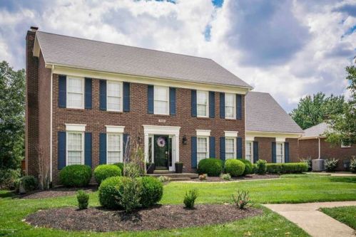 7006 Wooded Meadow Rd, Louisville KY  40241-6411 exterior