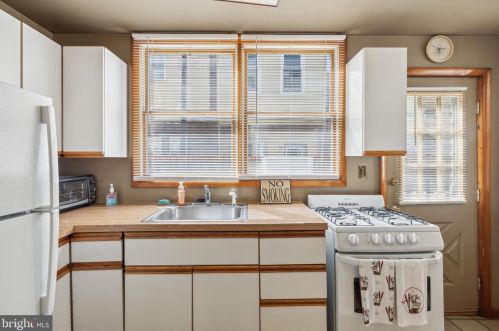 2204 15 St, Philadelphia PA 19132-4414 exterior