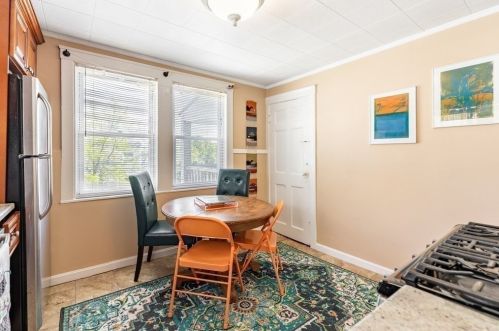 58 Lawn Ave, Quincy MA 02169-7337 exterior