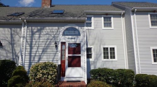 241 Carver Rd, Plymouth, MA 02360-8506