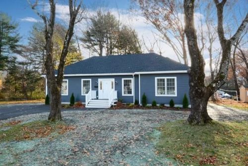 31 Edward Ave, Lynnfield MA  01940-2504 exterior