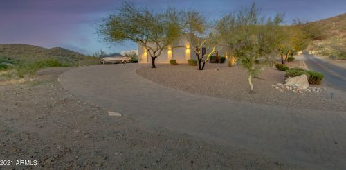 26205 5th St, Phoenix, AZ 85085-2828