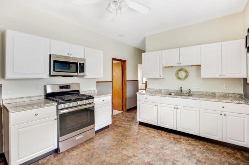 59 Pearl St, Everett MA 02149-1105 exterior