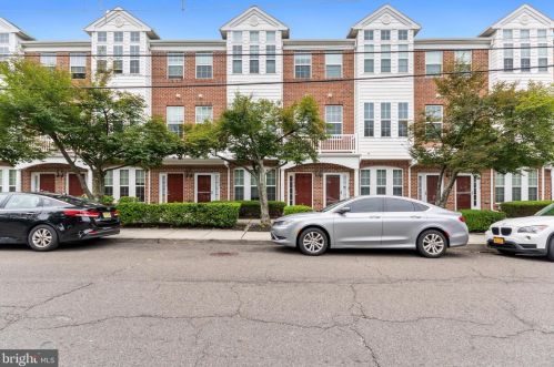 367 Union St, Trenton NJ  08611-2806 exterior