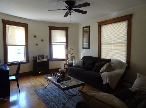 17 Upsala St, Worcester MA 01610-2027 exterior