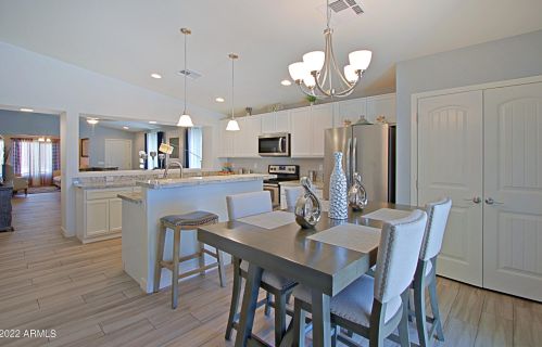 6426 38 Dr, Phoenix AZ 85029-2007 exterior