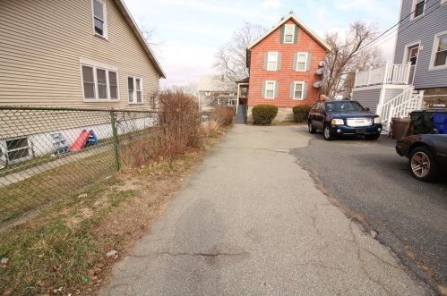 36 French St, Fall River MA 02720-3514 exterior