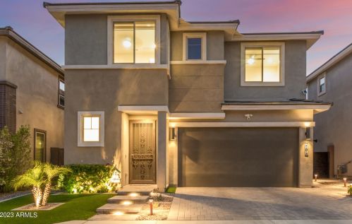 21818 31st St, Phoenix, AZ 85050-4765