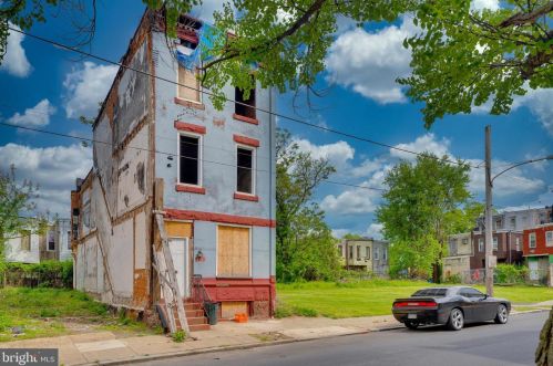 2327 20th St, Philadelphia, PA 19132-4829