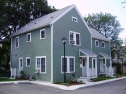 1093 Chestnut St, Newton MA 02464-1306 exterior