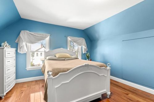 24 Chatham Rd, Everett MA 02149-4915 exterior