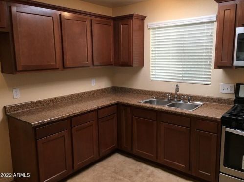 4115 18 Dr, Phoenix AZ 85007-2431 exterior