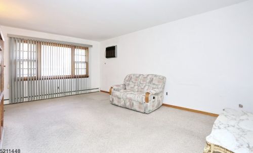 11 Van Rensselear St, Belleville NJ 07109-2911 exterior