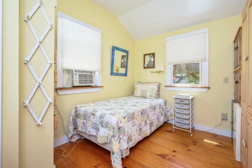 76 Hay Rd, Eastham MA 02642-3268 exterior