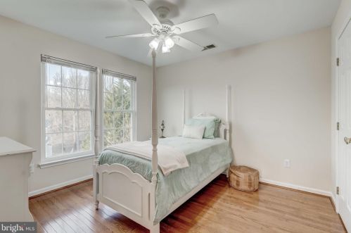 6920 Mystic Wood Way, Columbia MD 21044-4914 exterior