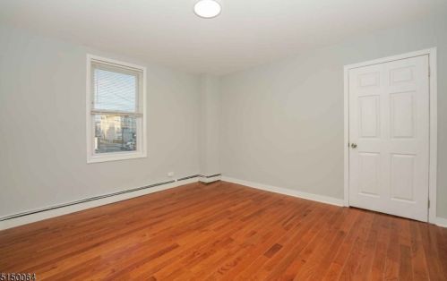 81 Devon St, Kearny NJ  07032-2320 exterior