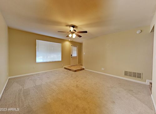 9215 39th Dr, Phoenix AZ  85051-3202 exterior